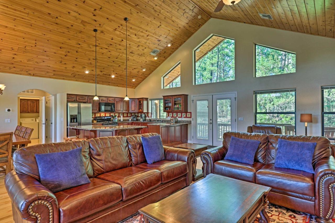Serene Lakeside Cabin With Decks And Edler Lake Views! パイントップ・レイクサイド エクステリア 写真
