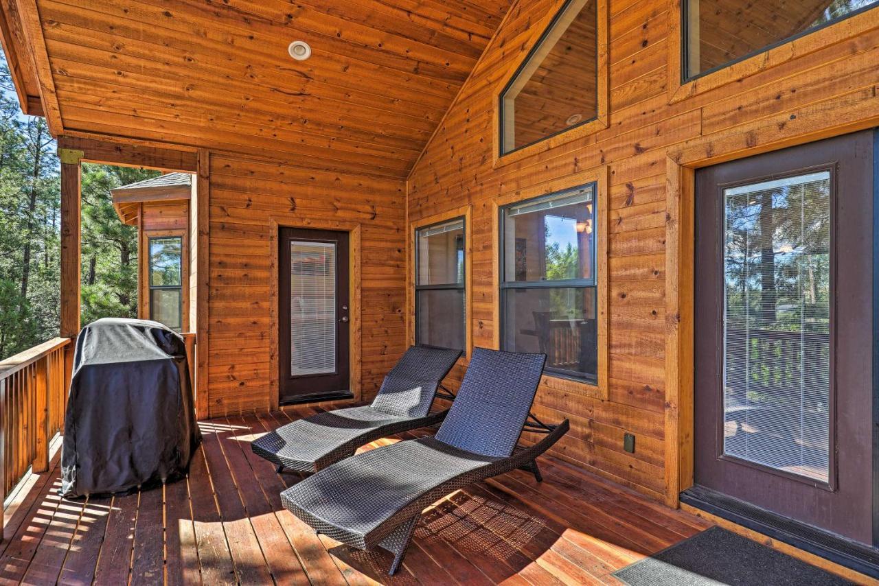 Serene Lakeside Cabin With Decks And Edler Lake Views! パイントップ・レイクサイド エクステリア 写真