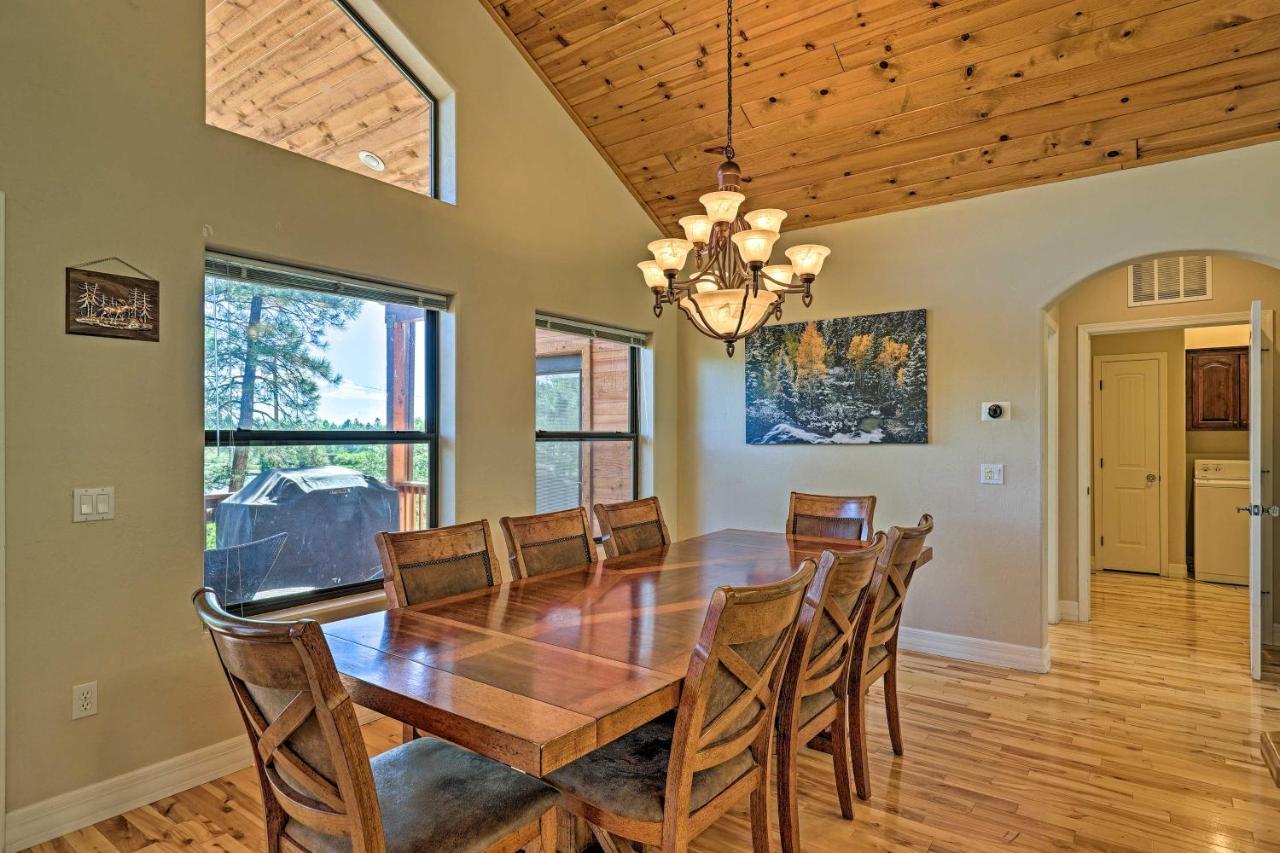 Serene Lakeside Cabin With Decks And Edler Lake Views! パイントップ・レイクサイド エクステリア 写真