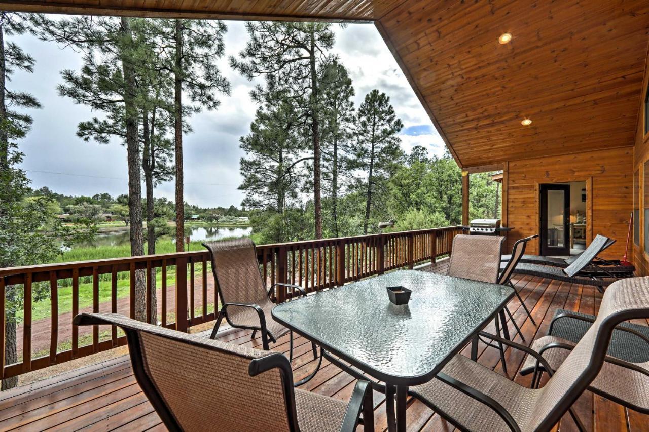 Serene Lakeside Cabin With Decks And Edler Lake Views! パイントップ・レイクサイド エクステリア 写真